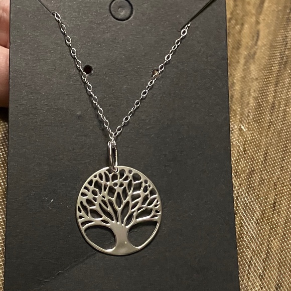 🍀925 STERLING SILVER TREE OF LIFE NECKLACE WITH 18" CHAIN☘️ - Picture 2 of 8